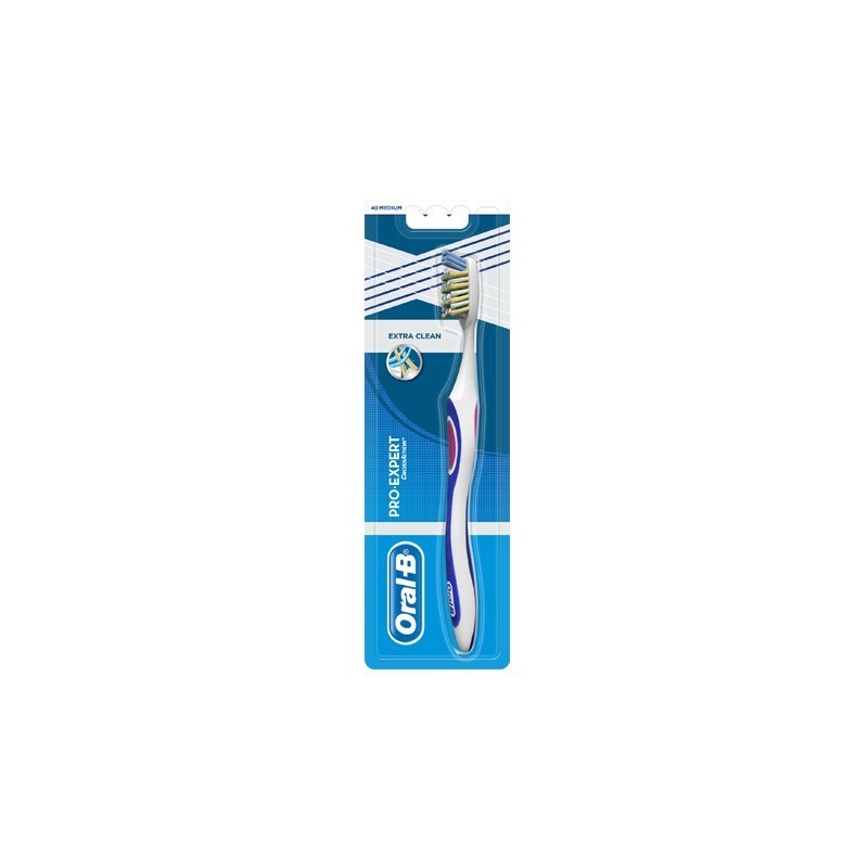 Procter & Gamble Oralb Cross Action Anti Placca Pro Expert Spazzolino Manuale